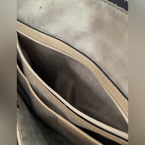 Michael Kors Large Logo Tote Crossbody in Brown Monogram - Picture 3 of 8